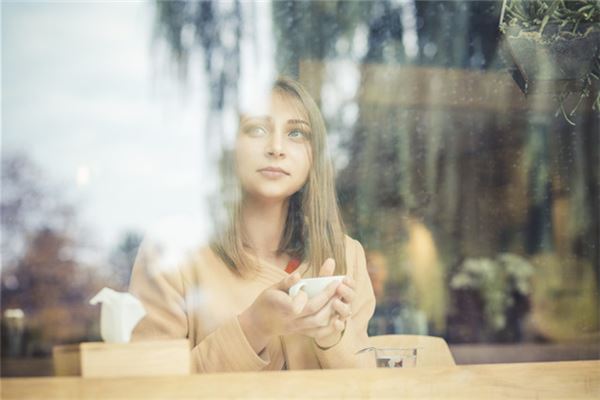 梦见未婚女子脱离了世俗